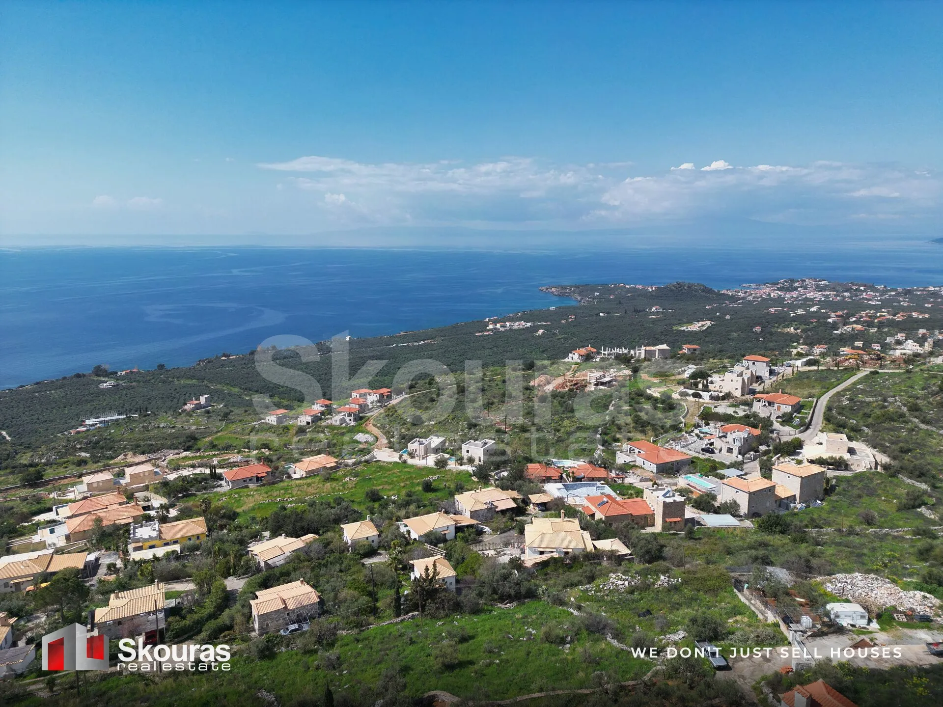 Οικόπεδο 521τ.μ.  - 5