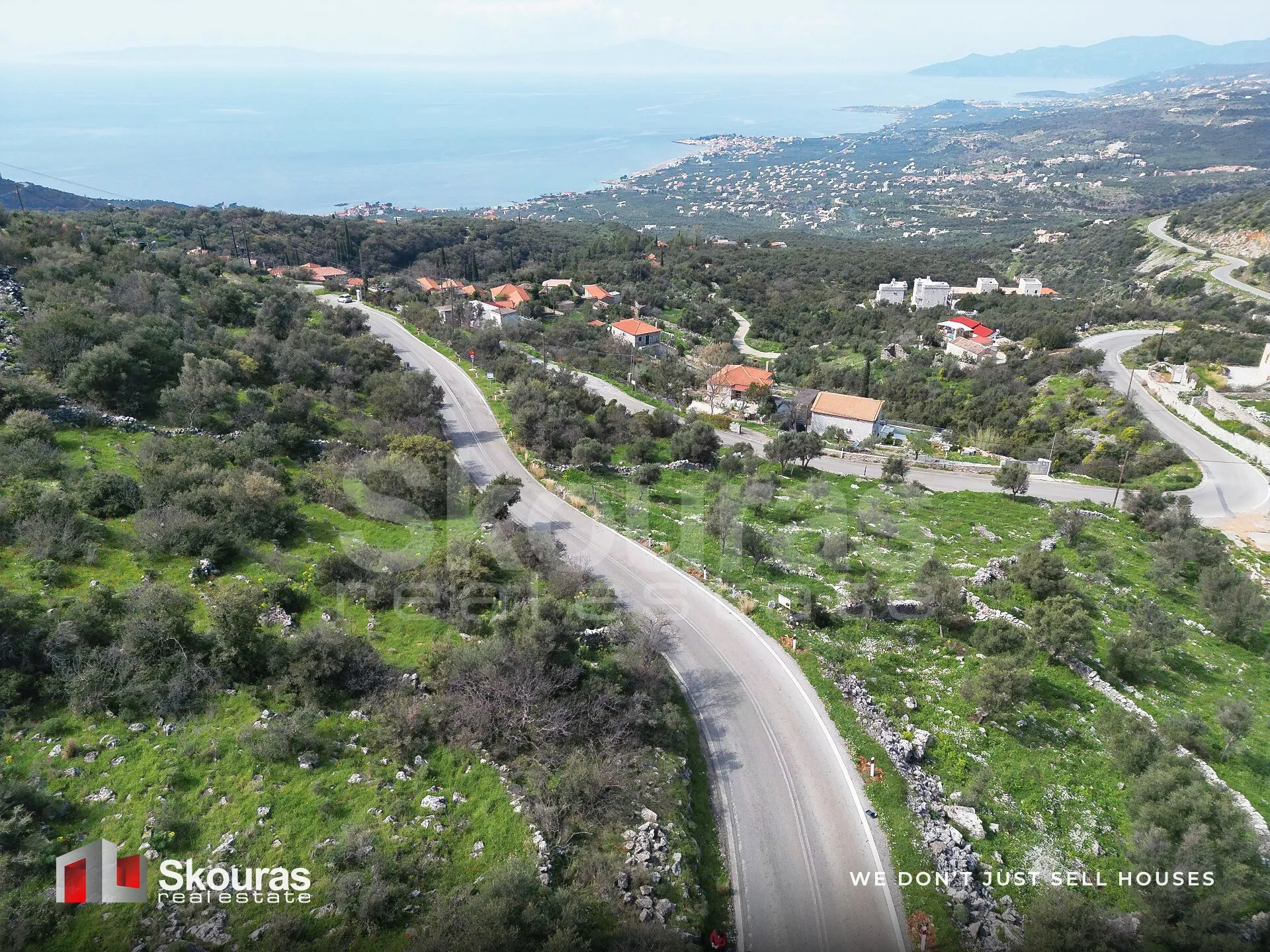 Land Parcel 1165m²  - 3