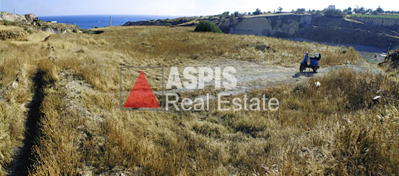 Αγροτεμάχιο 3237τ.μ.  - 4