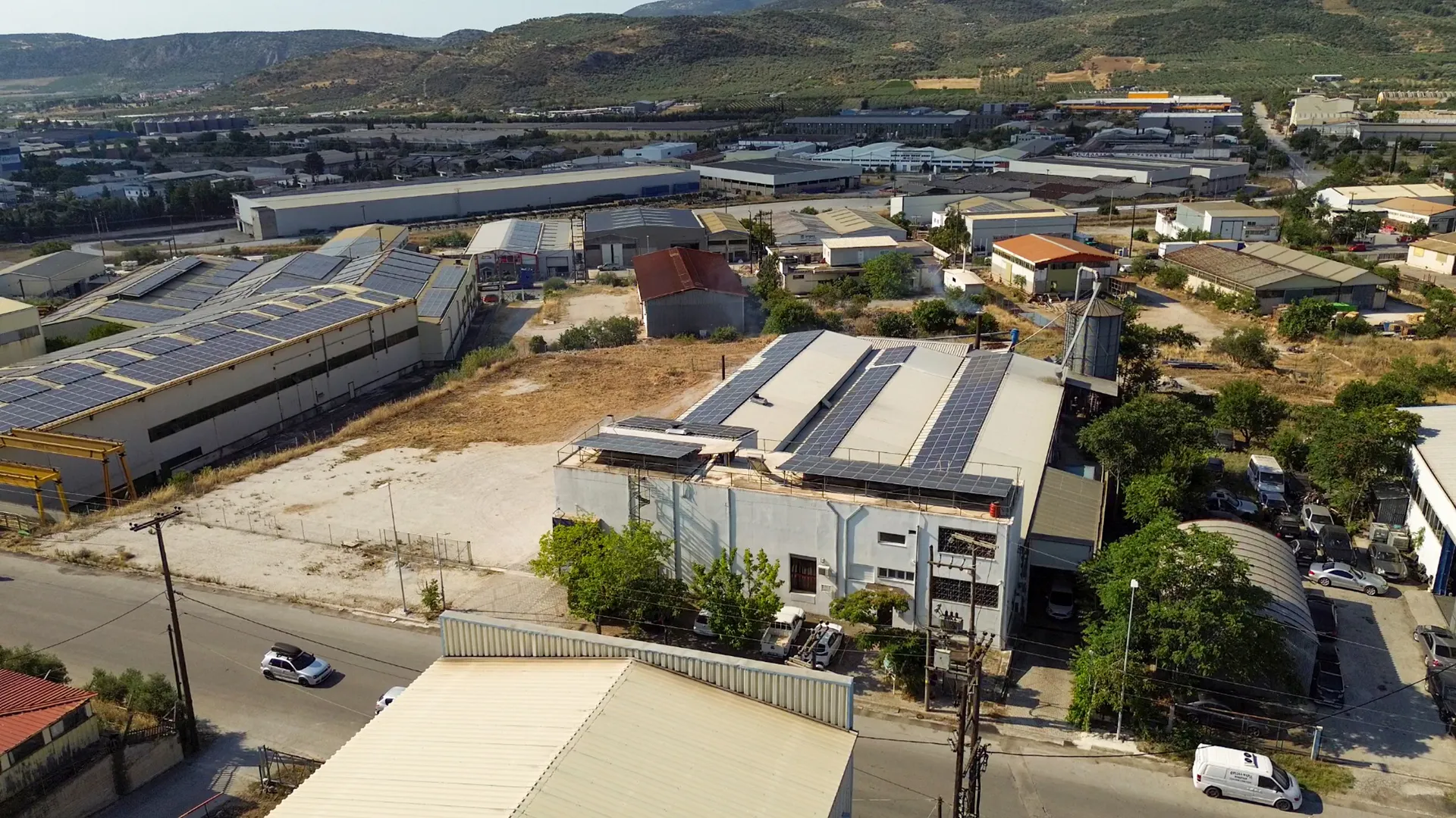 Βιοτεχνικοί / Βιομηχανικοί χώροι 2605τ.μ.  - 4