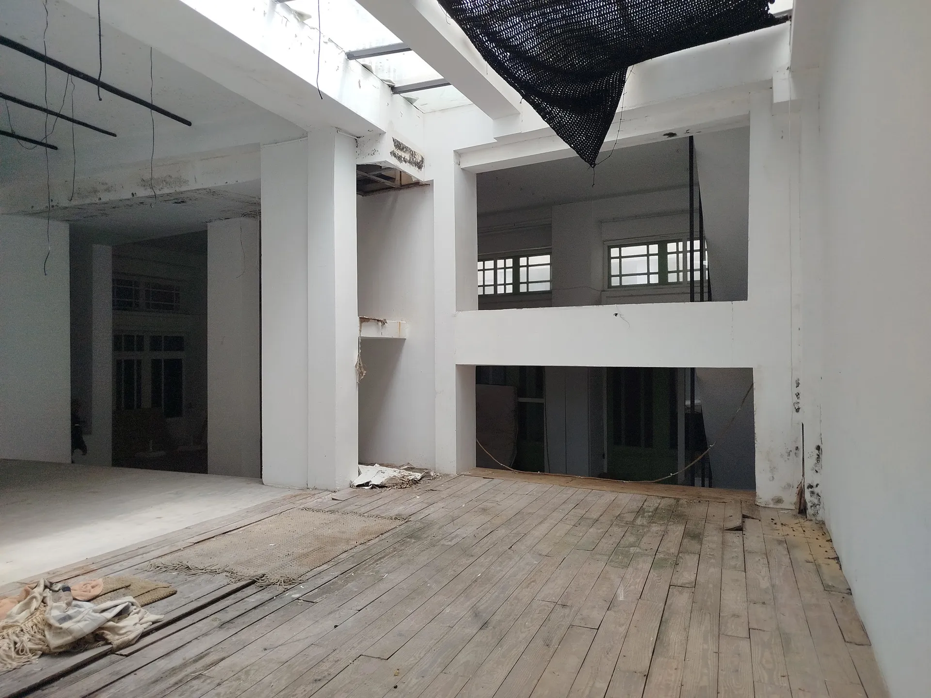Standalone office building 355m²  - 4