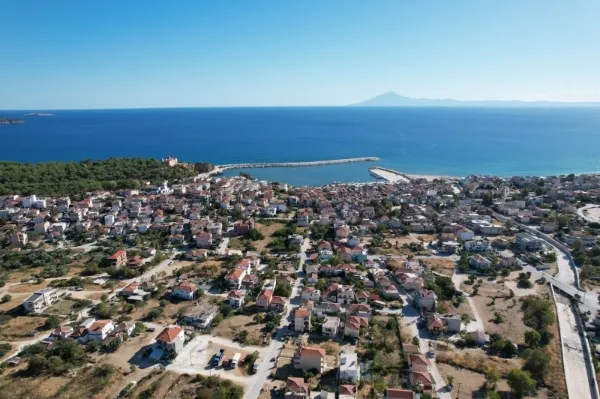Οικόπεδο 223τ.μ.  - 4