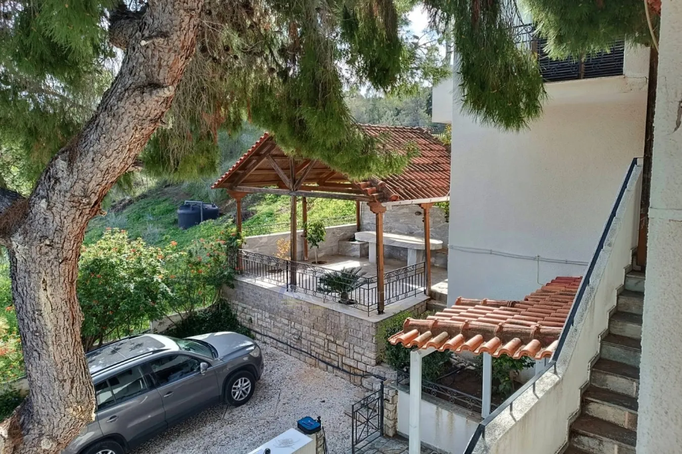 Μονοκατοικία 300τ.μ.  - 5