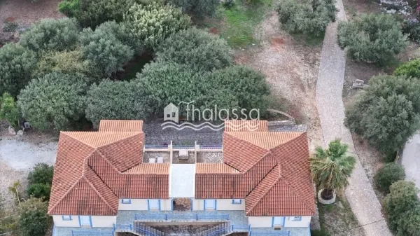 Standalone residential building 315m²  - 3