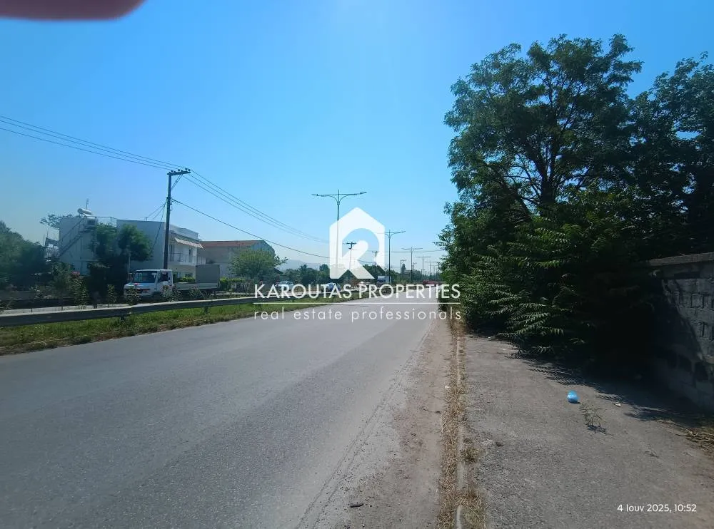 Οικόπεδο 822τ.μ.  - 3