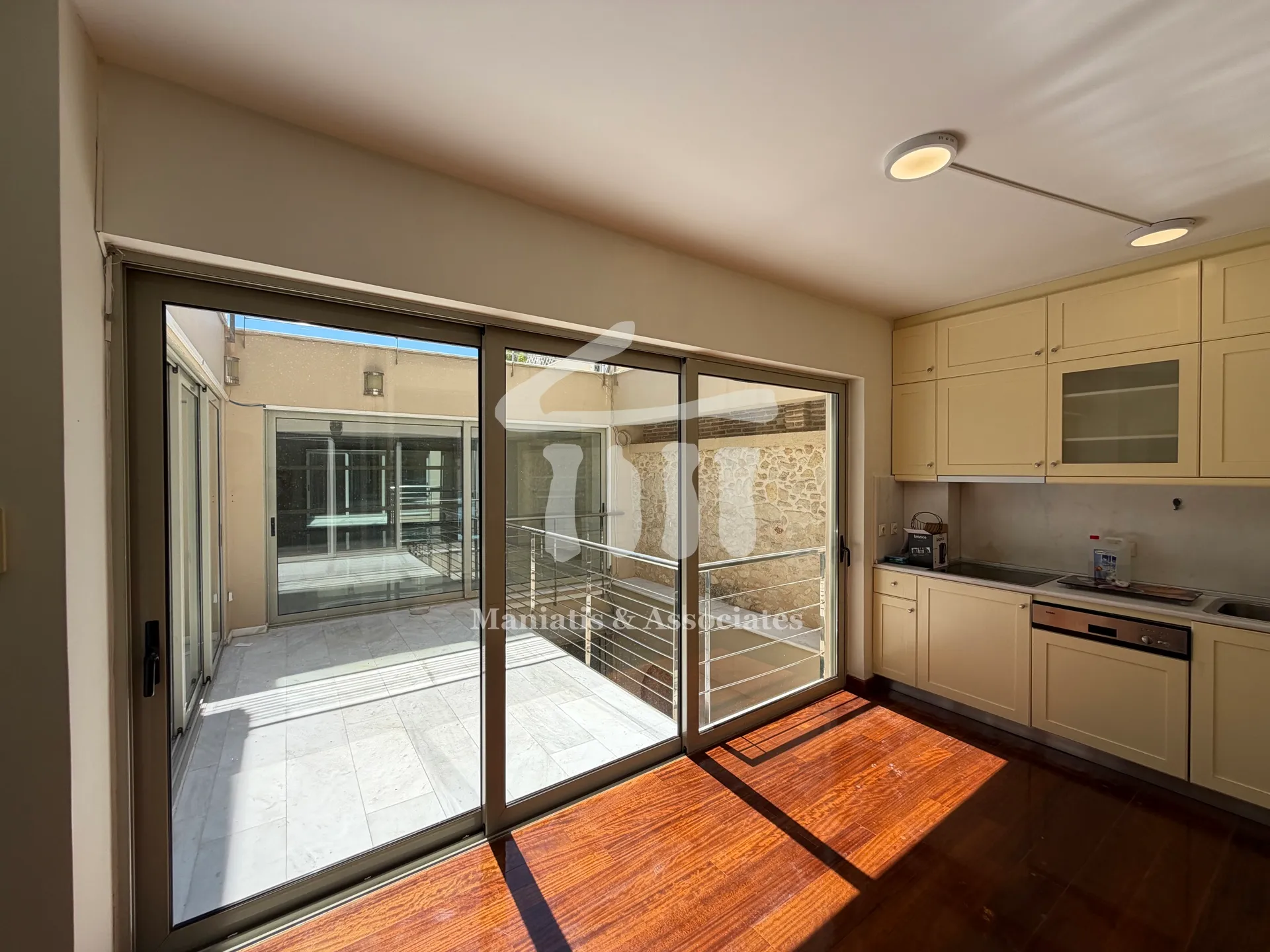 Detached house 365m²  - 2