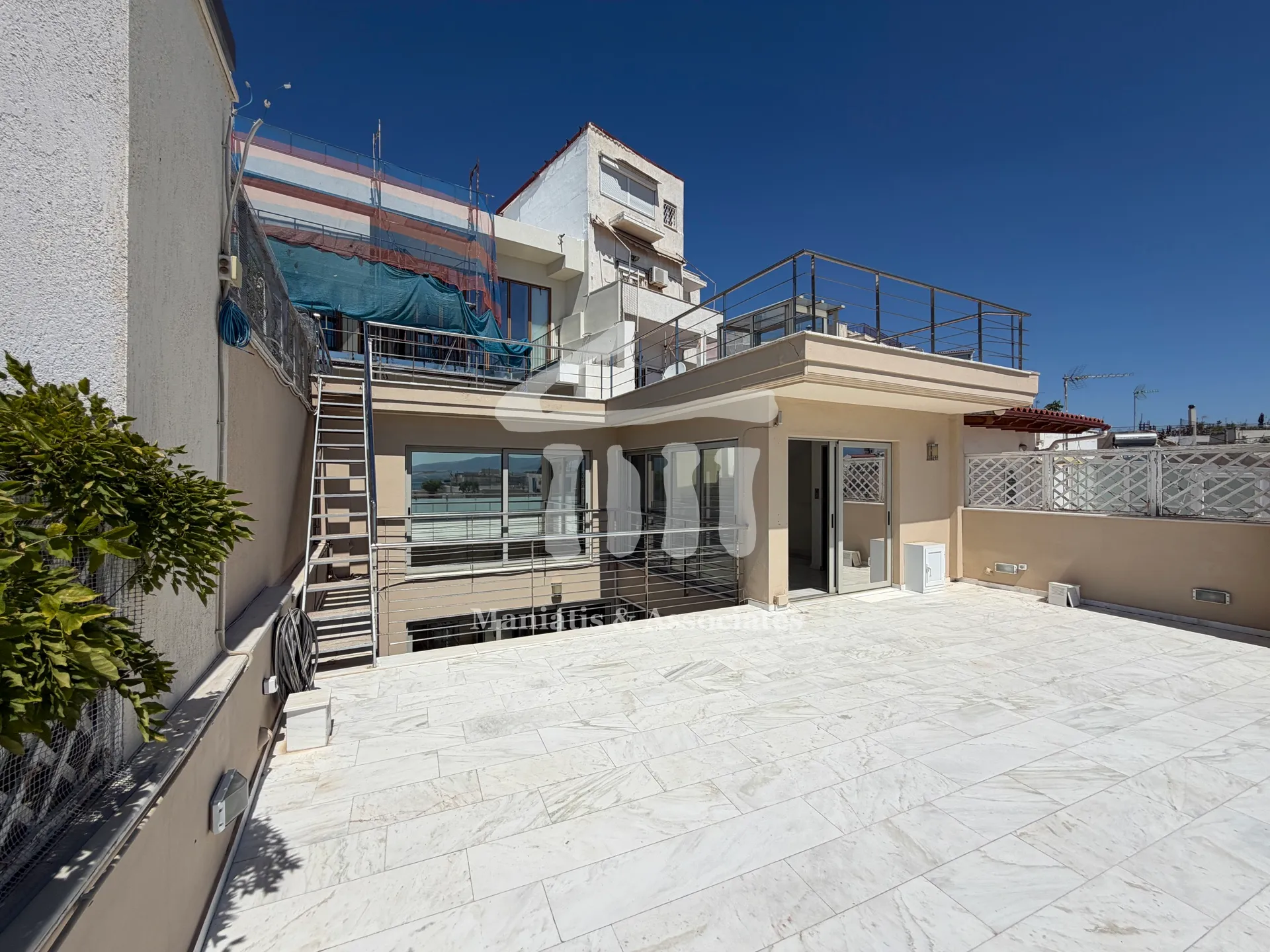 Detached house 365m²  - 4