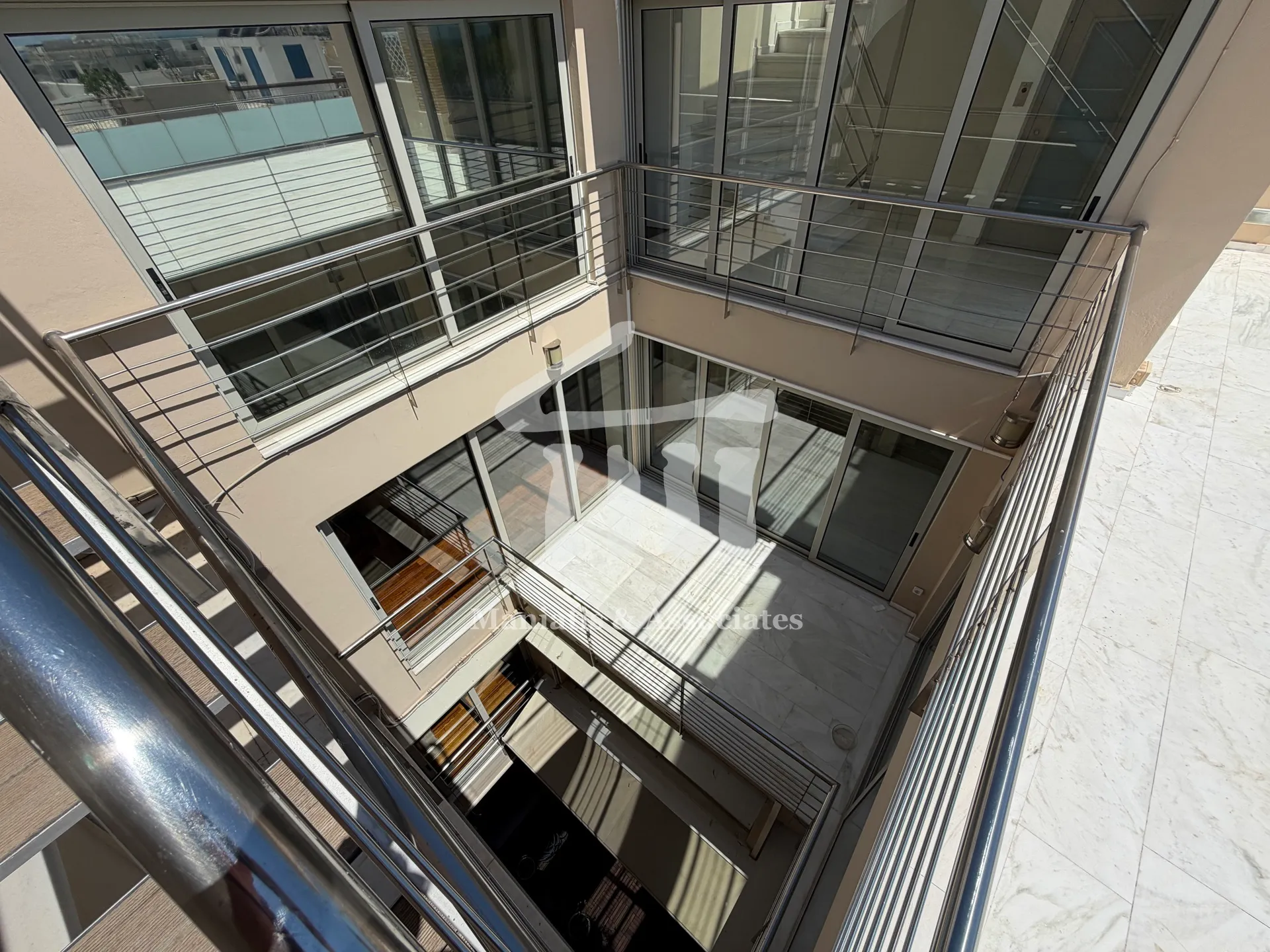 Detached house 365m²  - 5