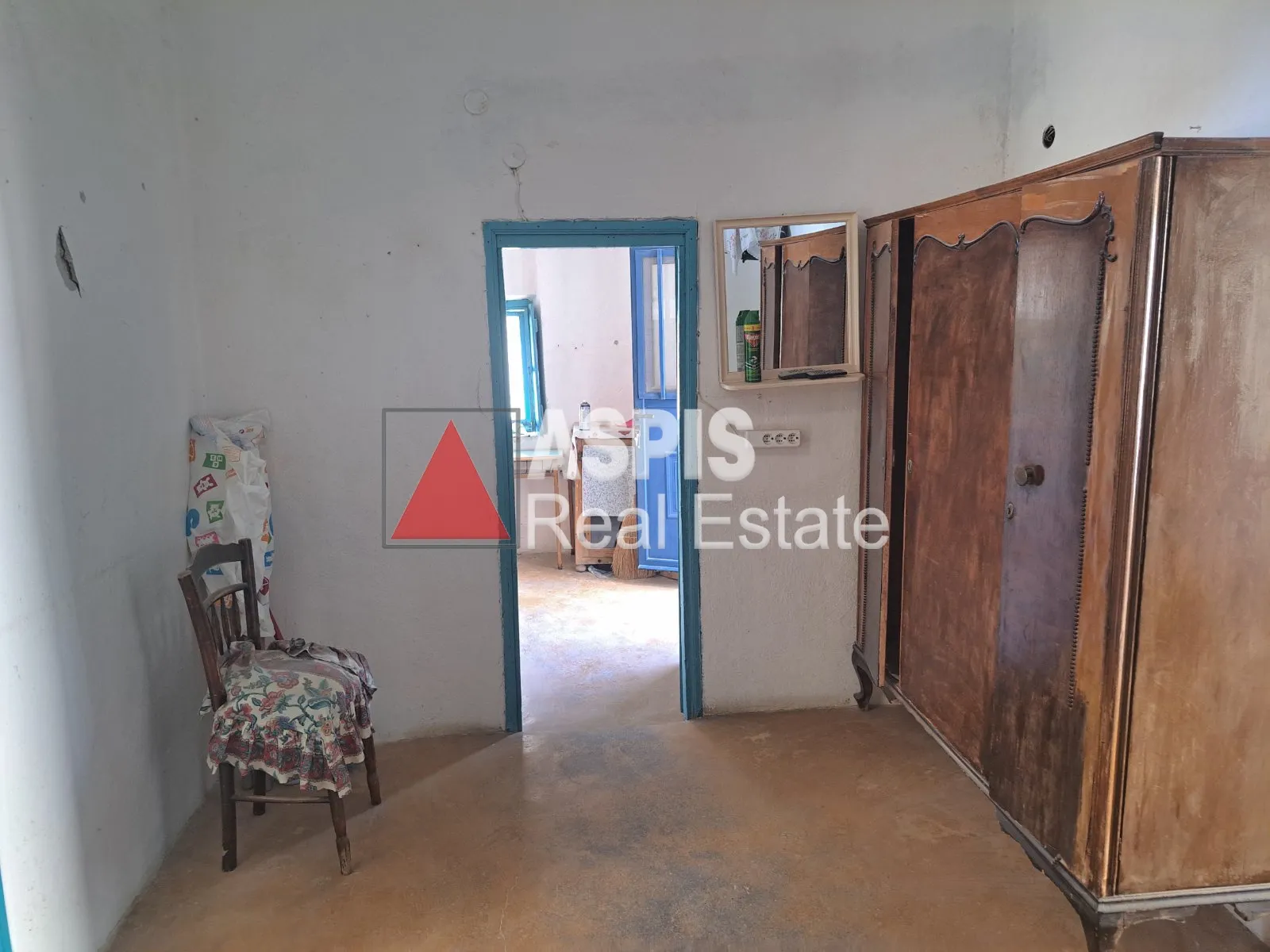 Standalone residential building 733m²  - 2