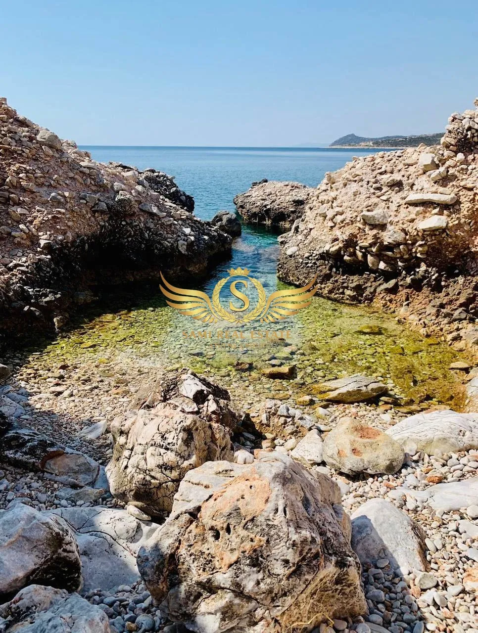 Οικόπεδο 1050τ.μ.  - 4