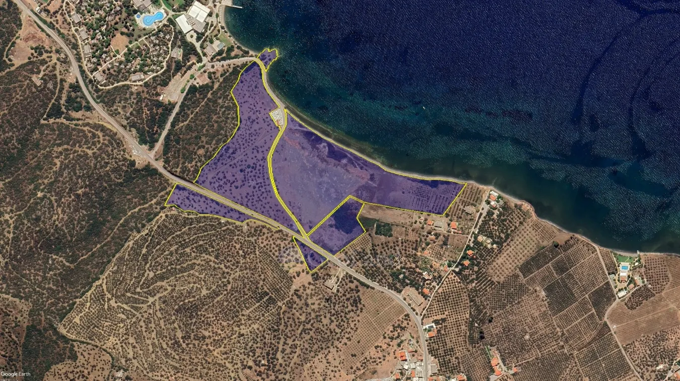Αγροτεμάχιο 104772τ.μ.  - 3