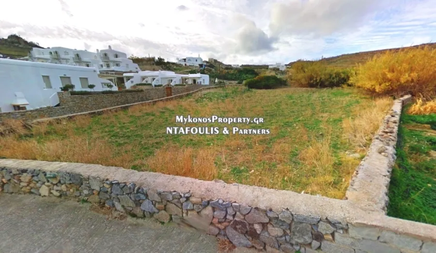 Plot 2300m²  - 2