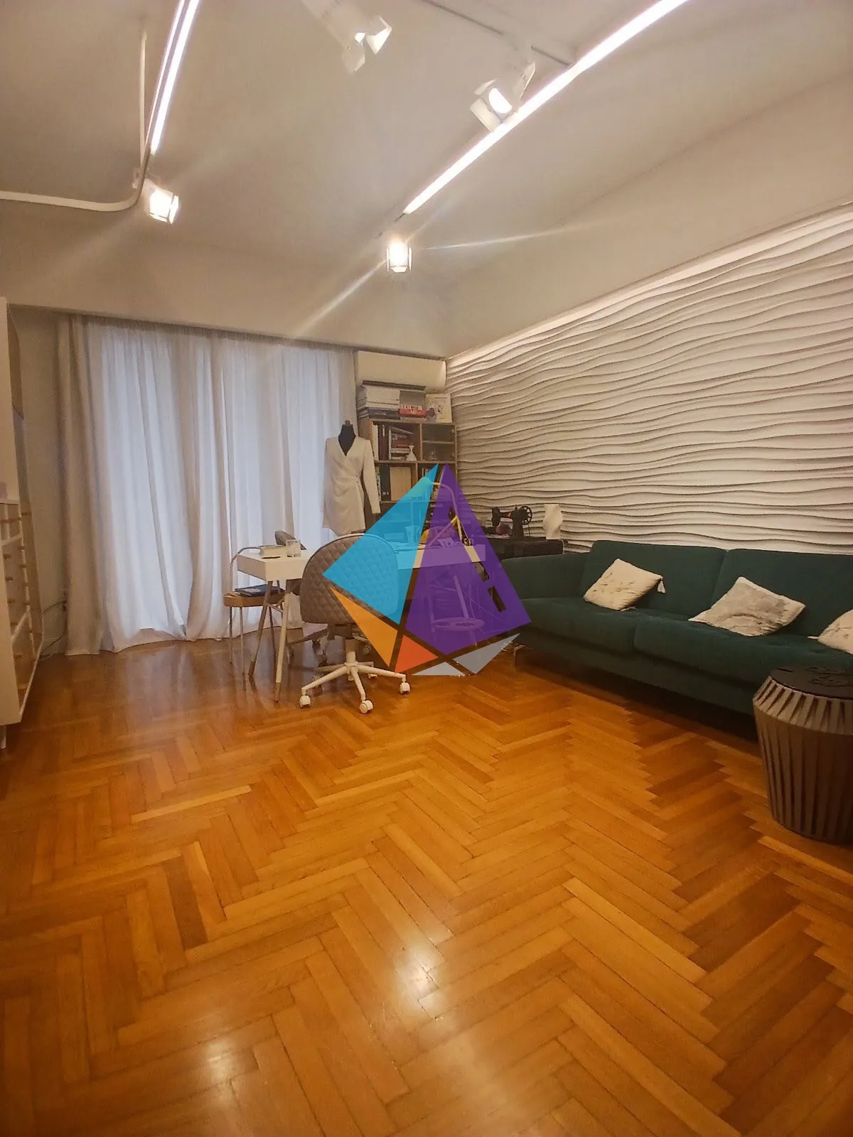 Office 97m²  - 2