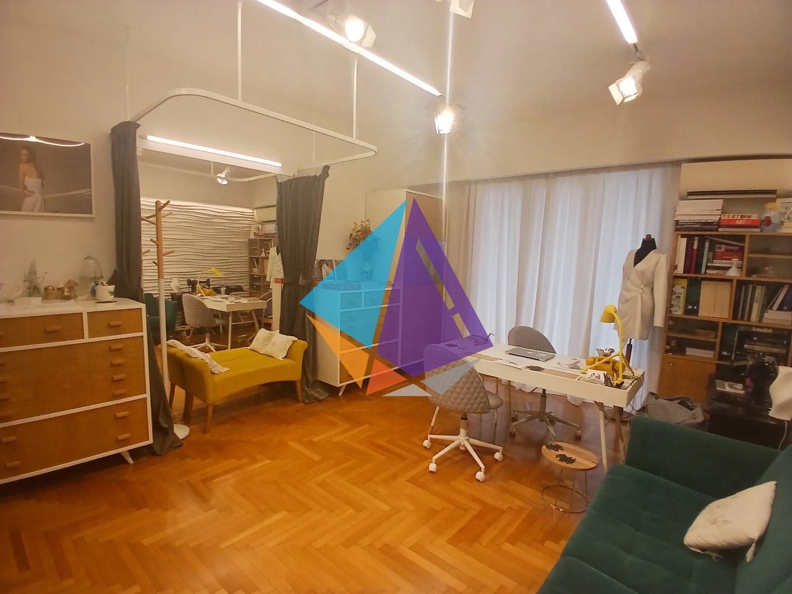 Office 97m²  - 4