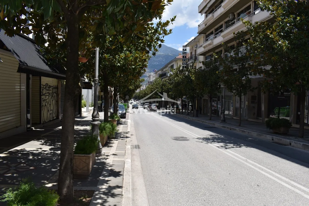 Αυτόνομο κτήριο γραφείων 808τ.μ.  - 3