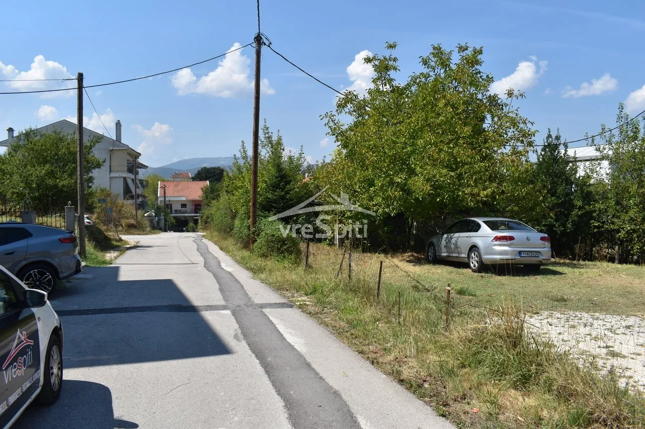 Οικόπεδο 673τ.μ.  - 3