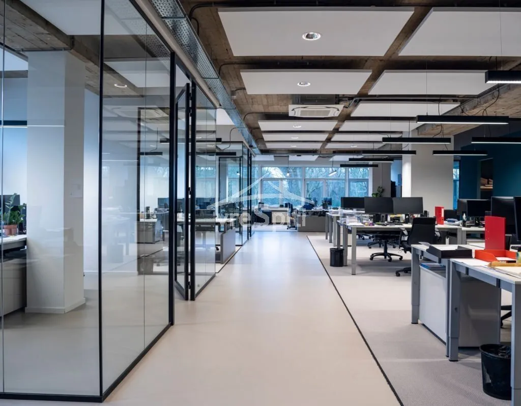Shop 585m²  - 3