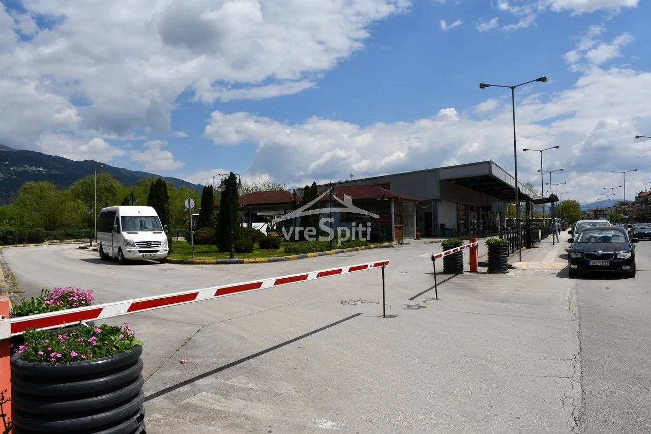 Plot 1222m²  - 3