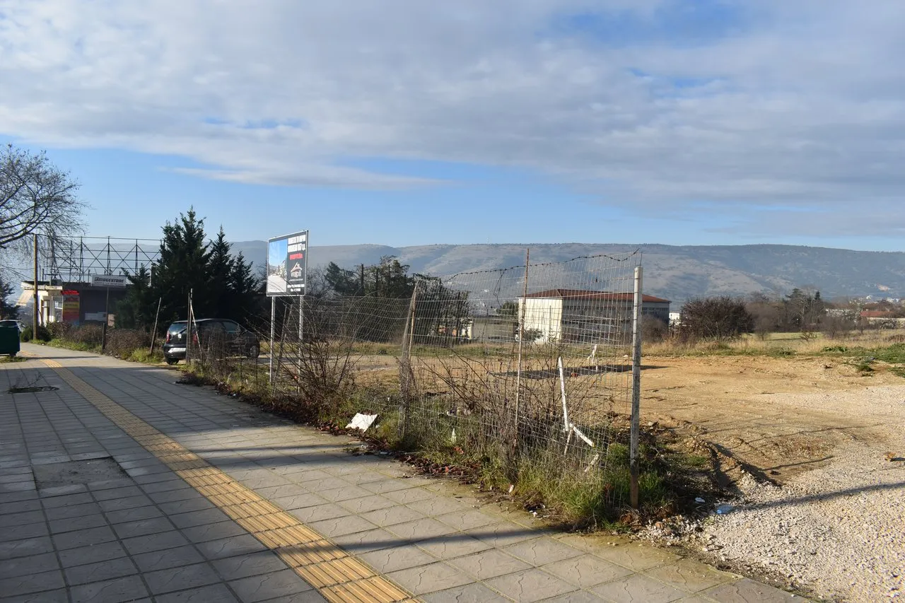 Οικόπεδο 867τ.μ.  - 3