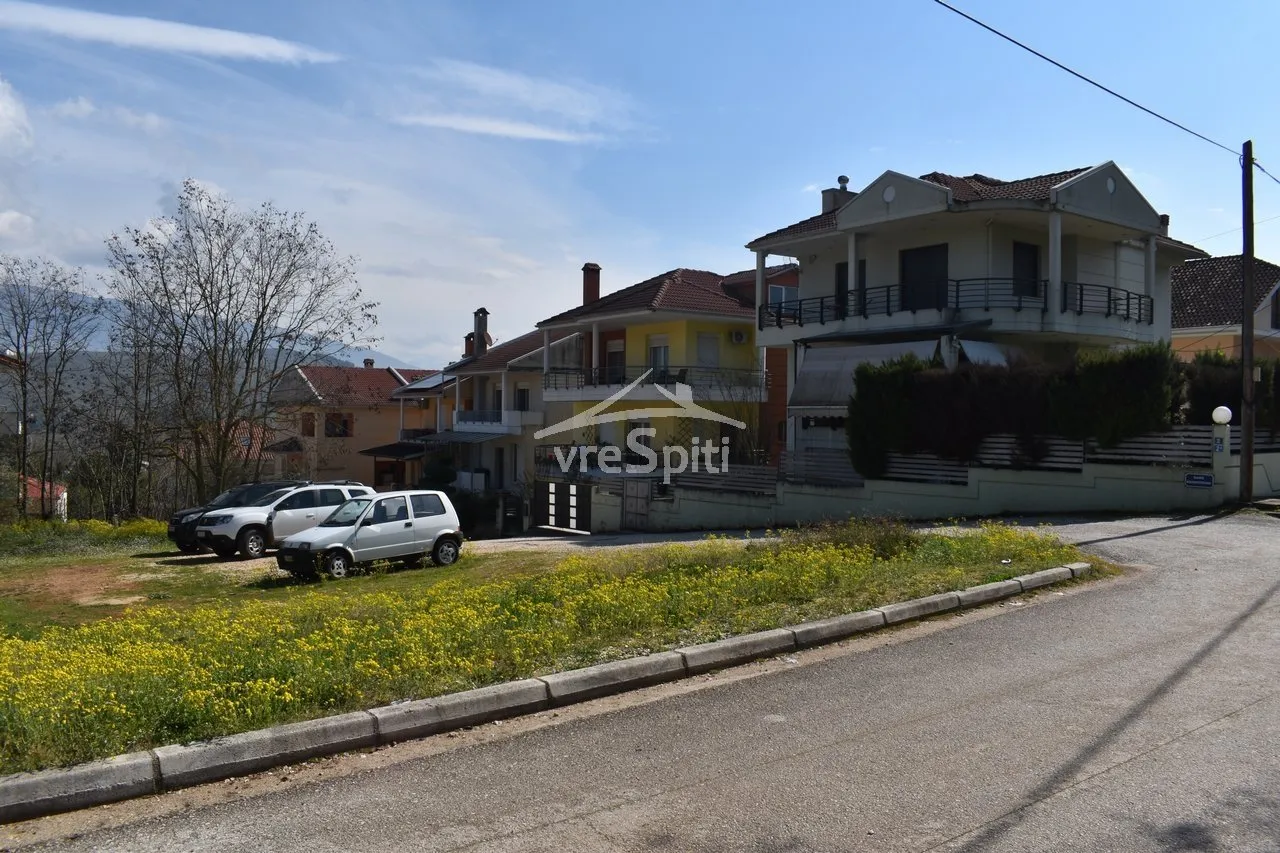 Οικόπεδο 545τ.μ.  - 2