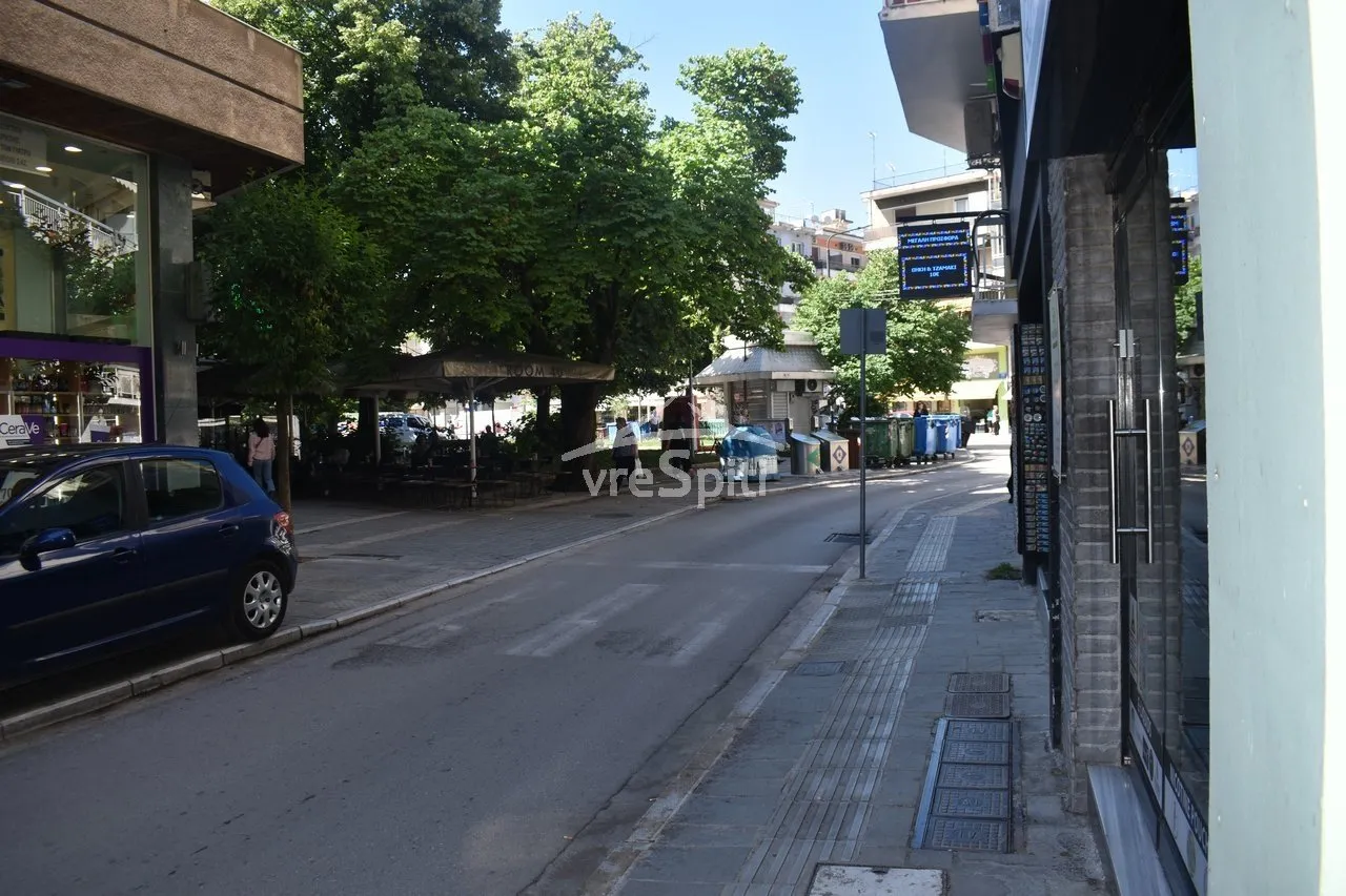 Κατάστημα 73τ.μ.  - 3