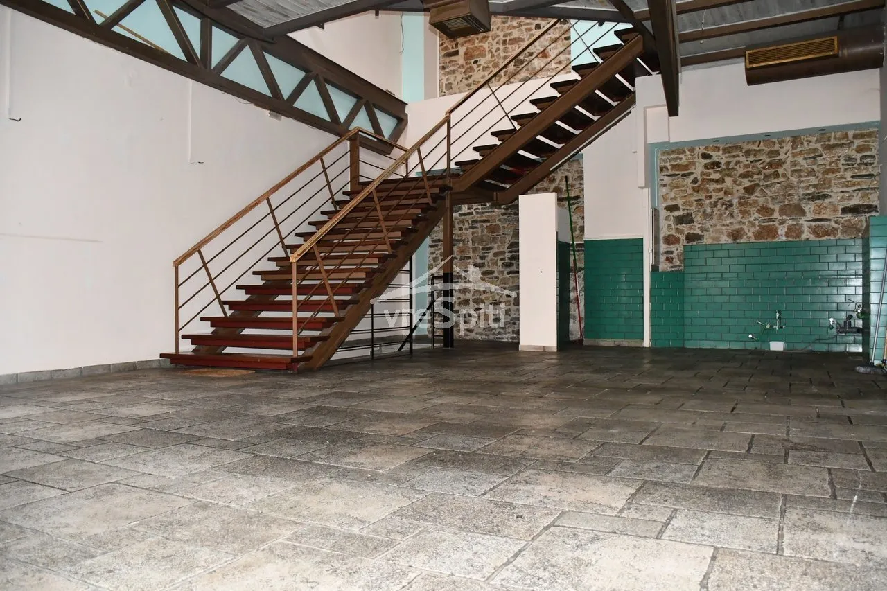Shop 256m²  - 5
