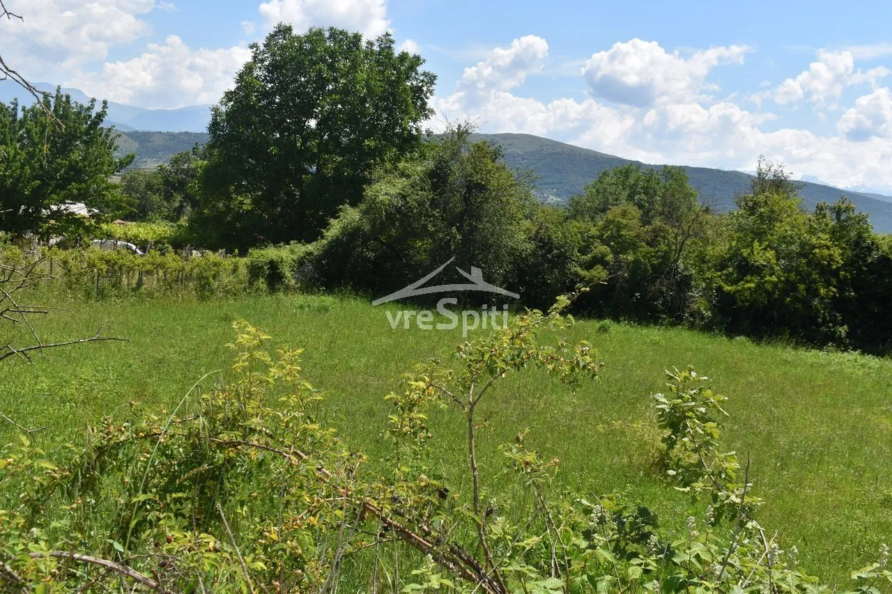 Plot 1261m²  - 3
