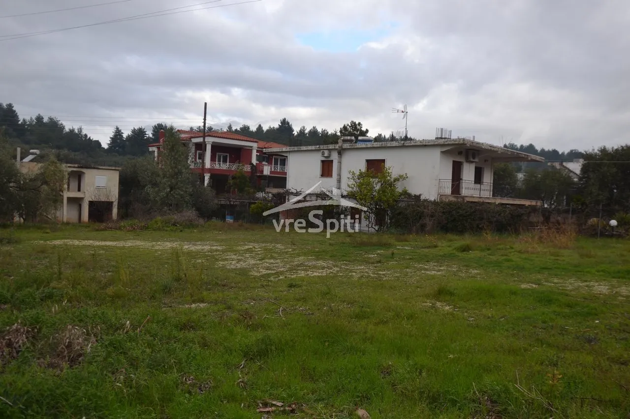 Plot 2782m²  - 5