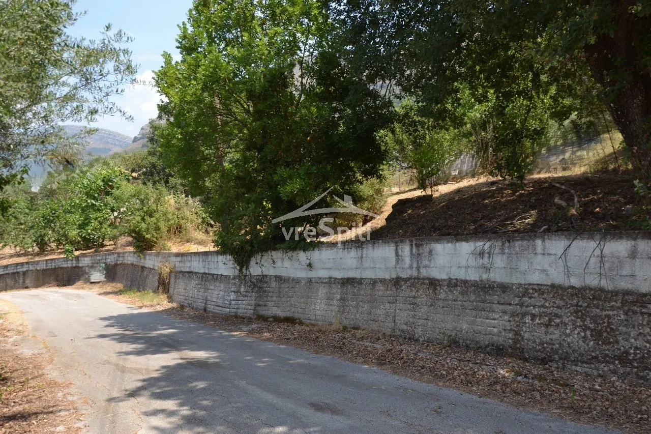 Οικόπεδο 1782τ.μ.  - 3