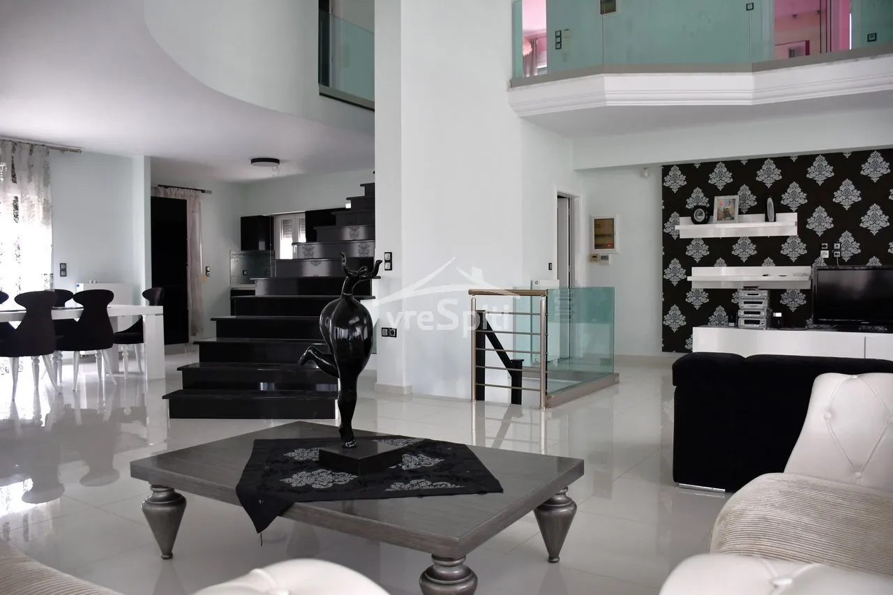 Detached house 450m²  - 5