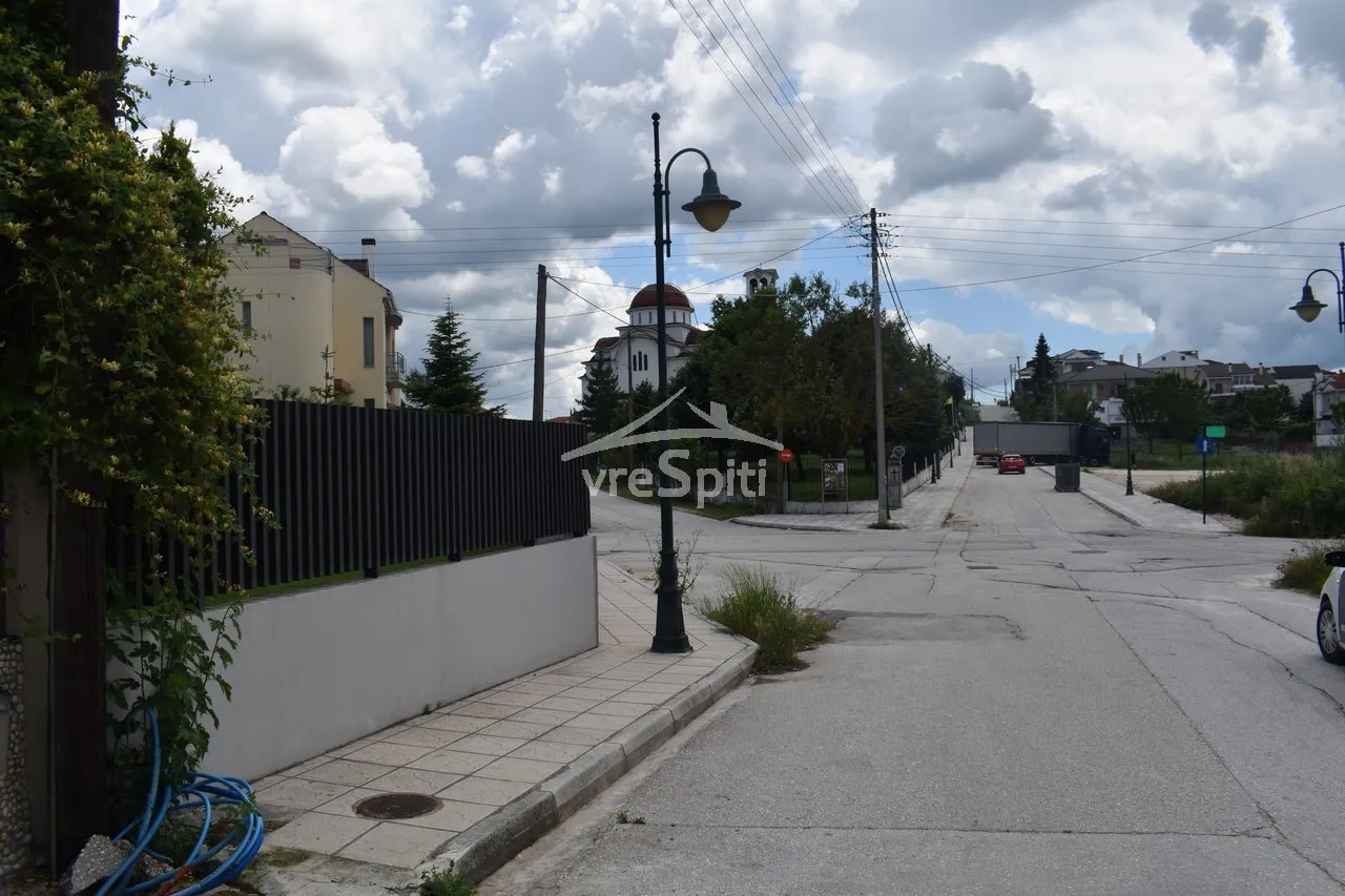 Οικόπεδο 3680τ.μ.  - 5