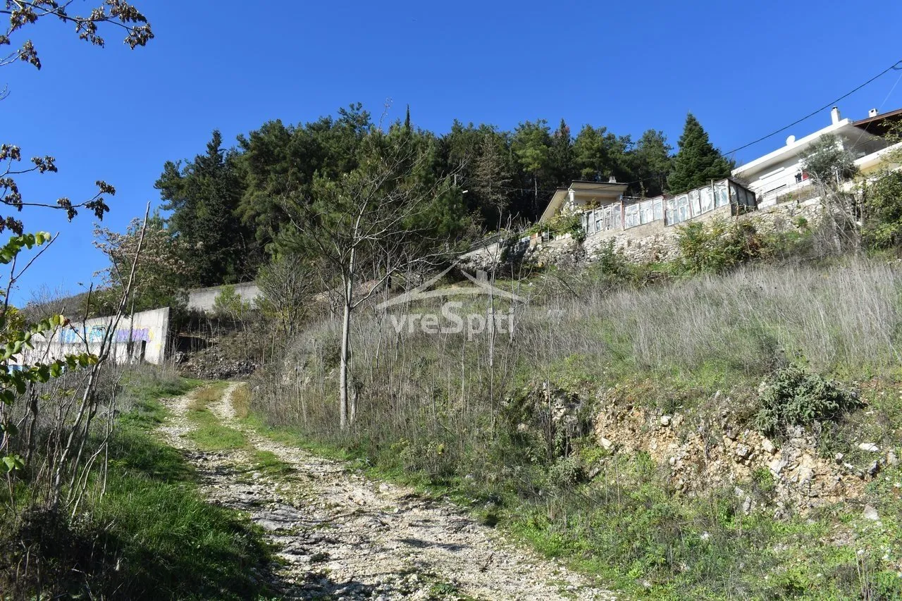 Plot 1370m²  - 2