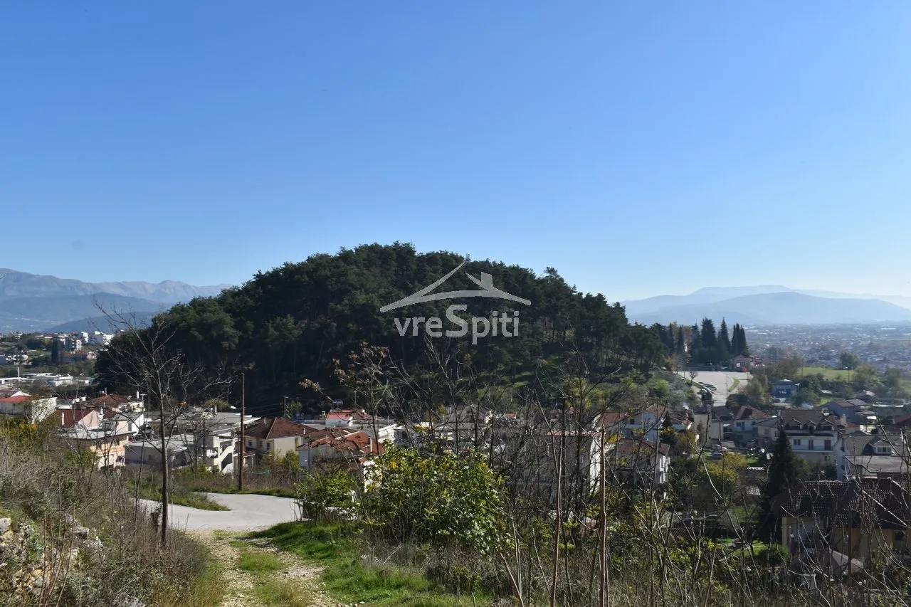 Plot 1370m²  - 5