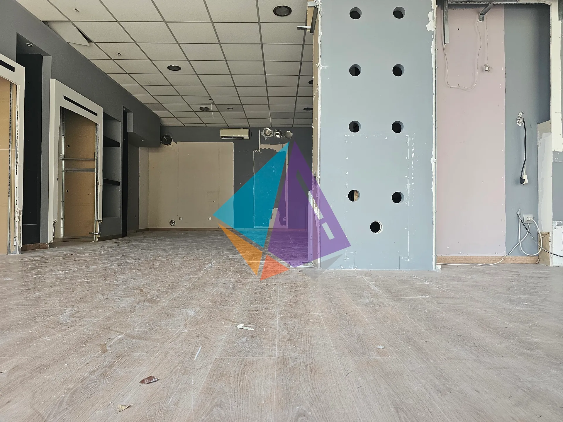 Shop 82m²  - 3