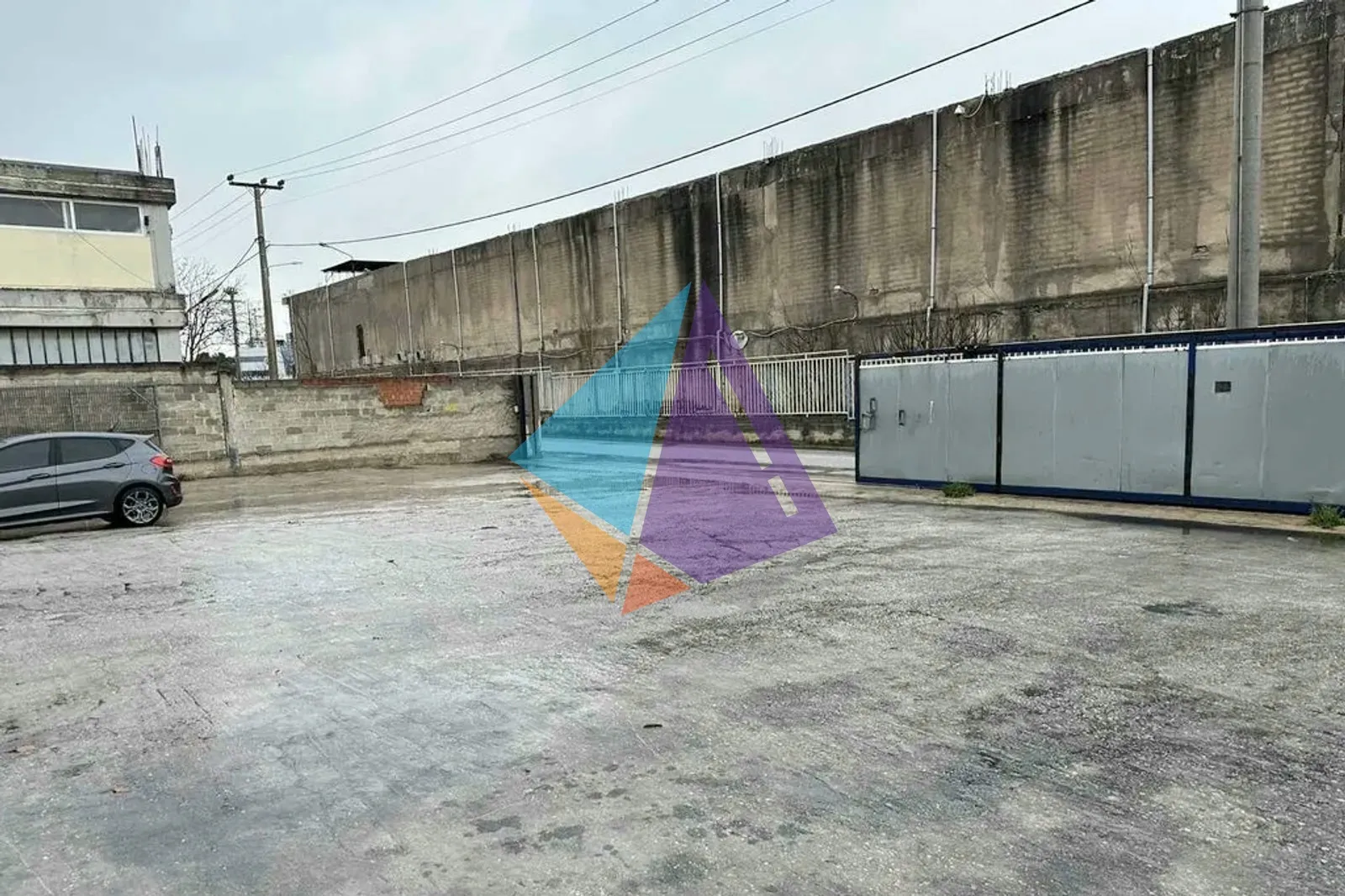 Small Industry / Industrial spaces 3000m²  - 4