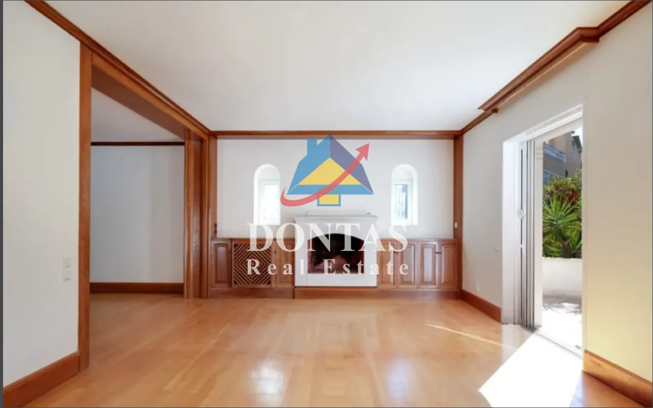 Detached house 990m²  - 4