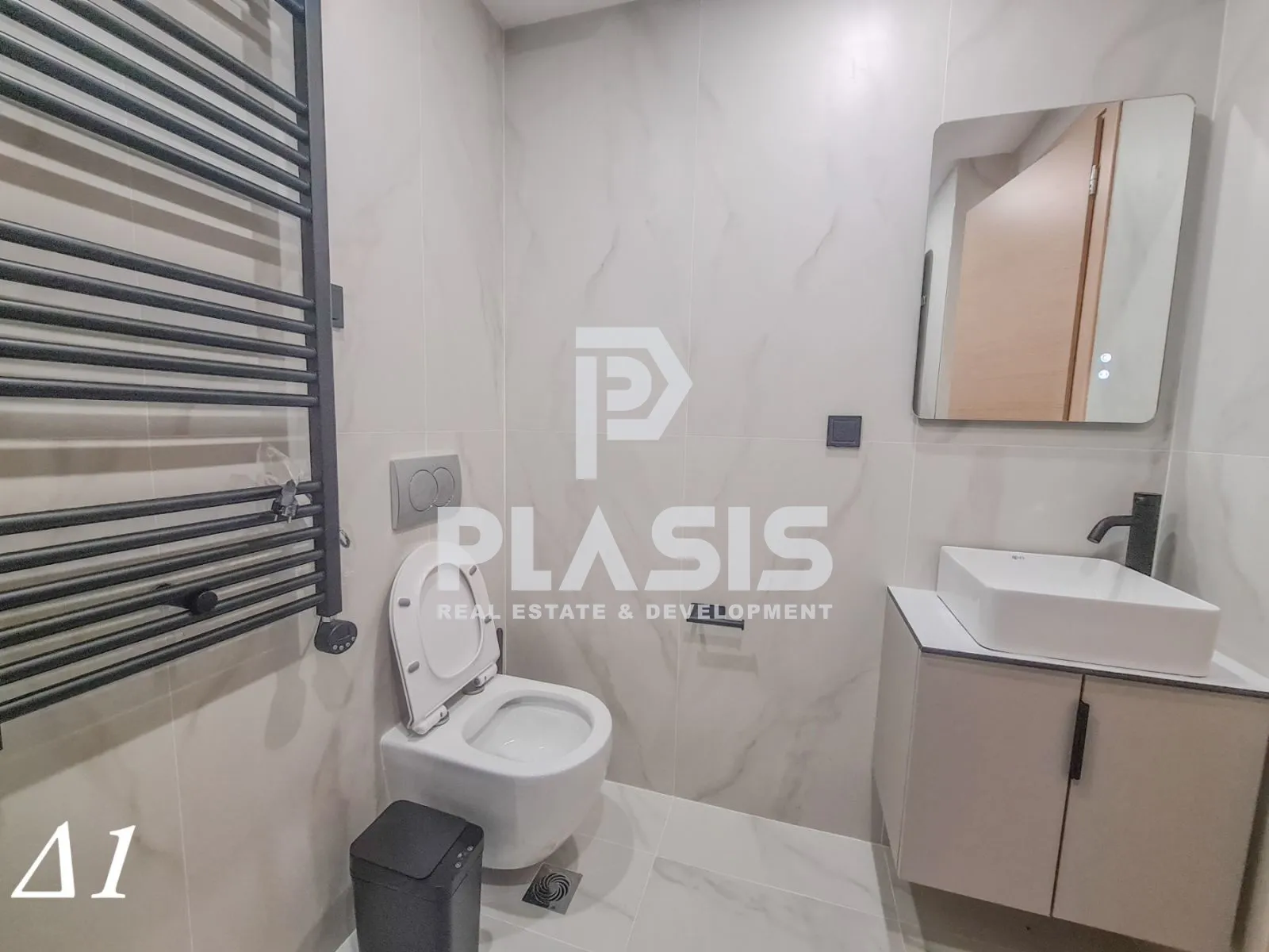 Standalone residential building 200m²  - 5