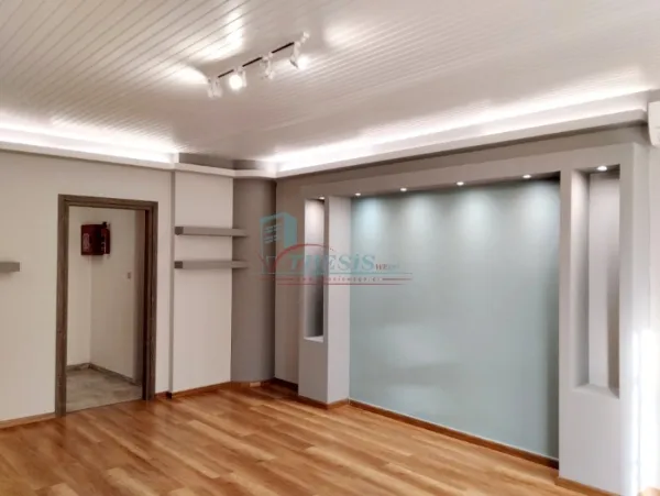 Hall / Showroom 40m²  - 2