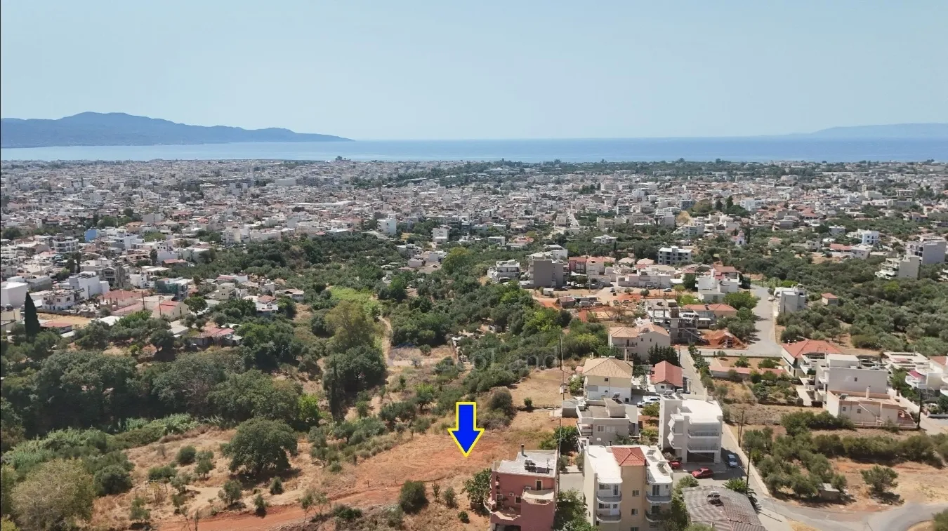 Οικόπεδο 735τ.μ.  - 2