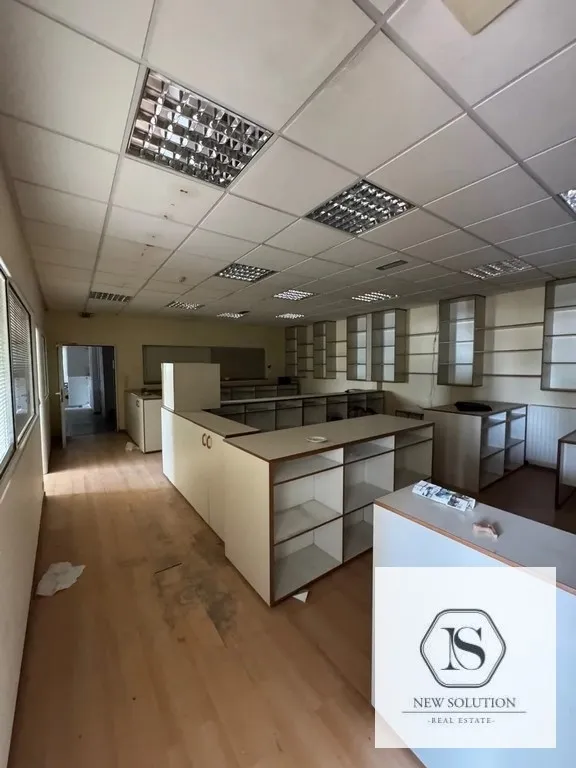 Standalone office building 3217m²  - 2