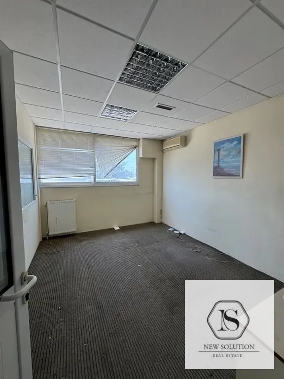 Standalone office building 3217m²  - 3