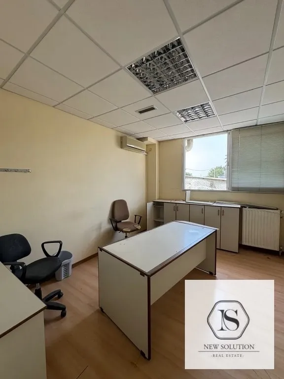 Standalone office building 3217m²  - 5