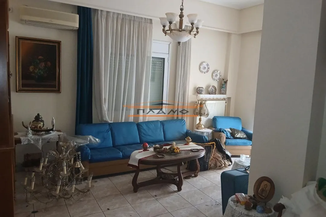 Αυτόνομο κτήριο κατοικιών 280τ.μ.  - 4