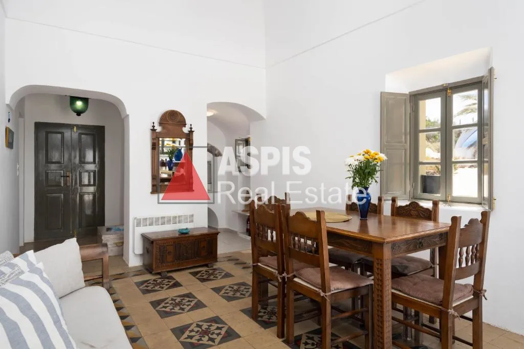 Standalone residential building 151m²  - 3