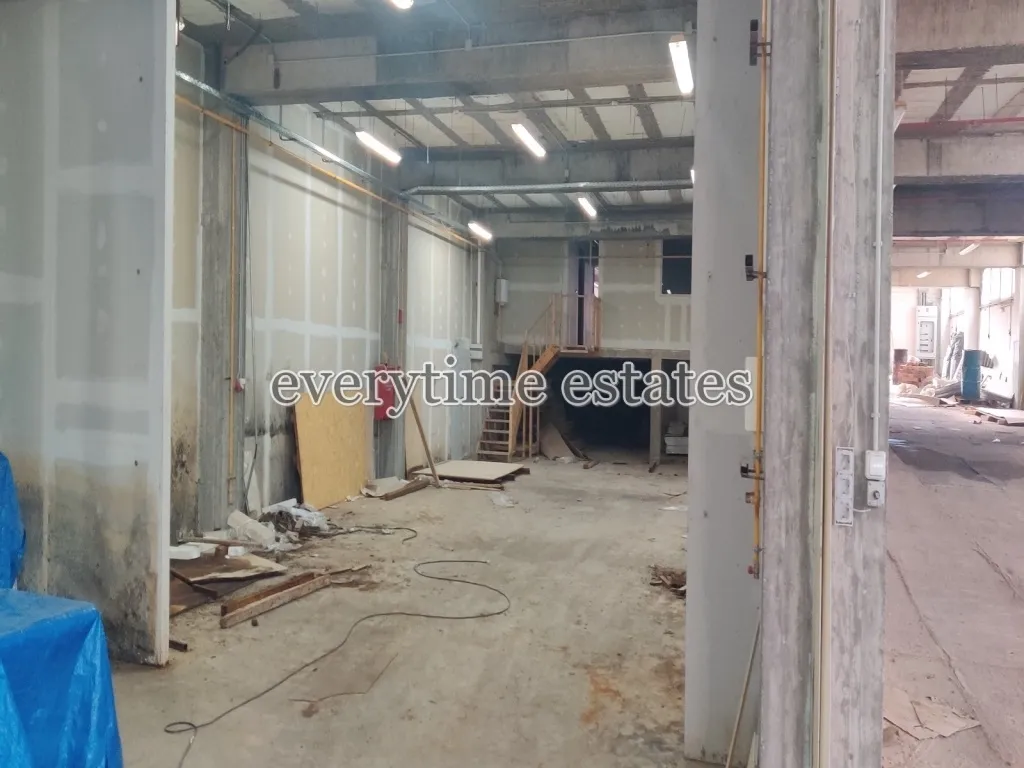 Small Industry / Industrial spaces 1480m²  - 2