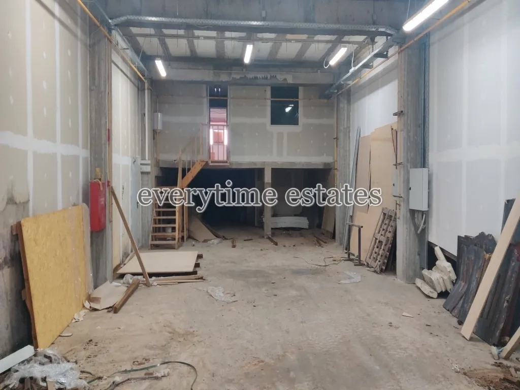 Small Industry / Industrial spaces 1480m²  - 3