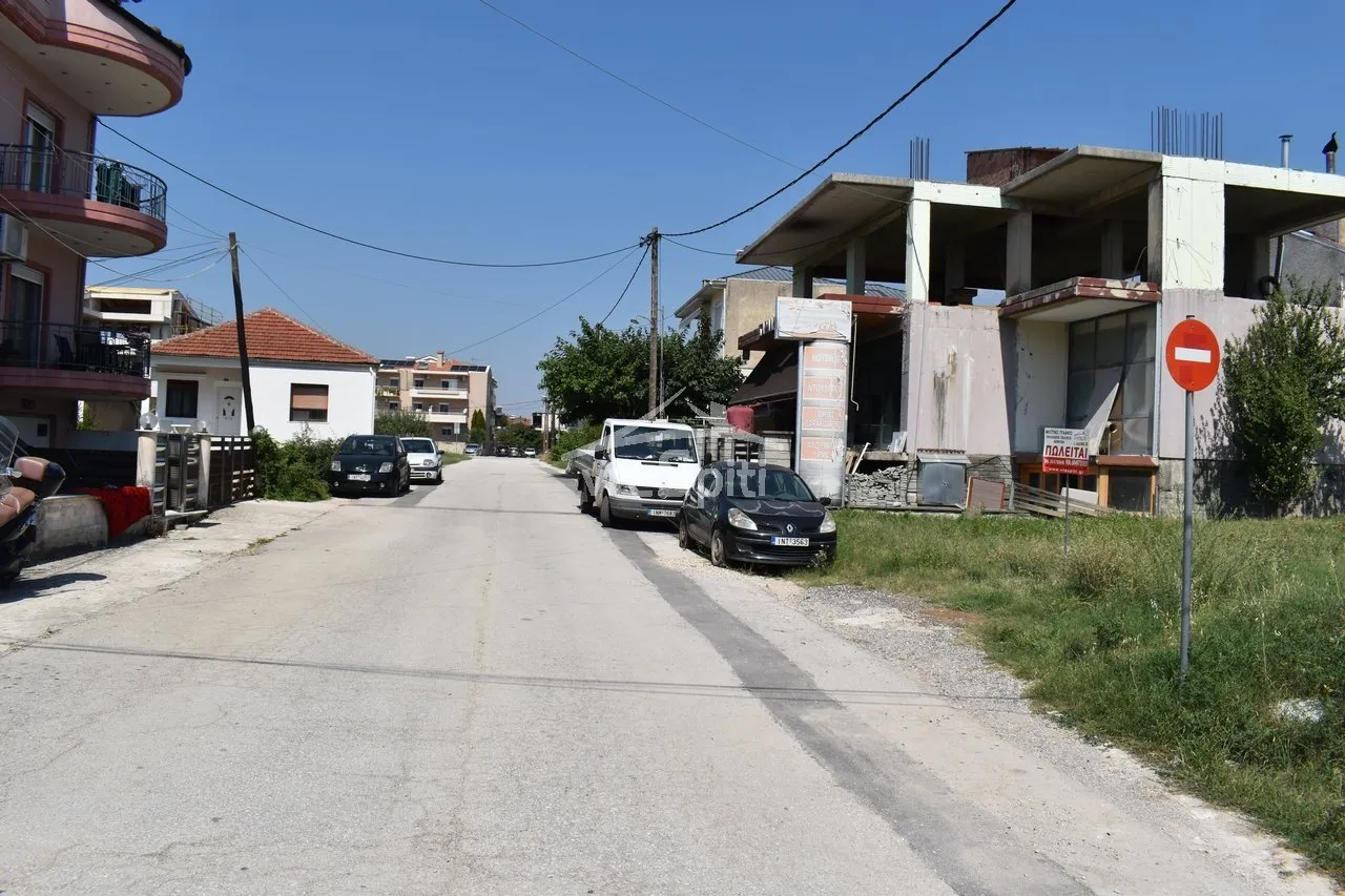 Οικόπεδο 330τ.μ.  - 3