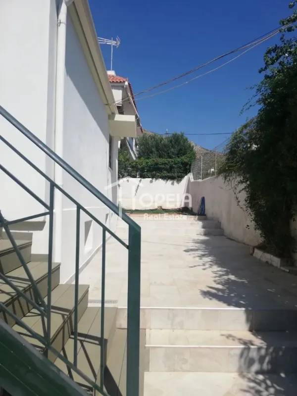 Μονοκατοικία 80τ.μ.  - 4