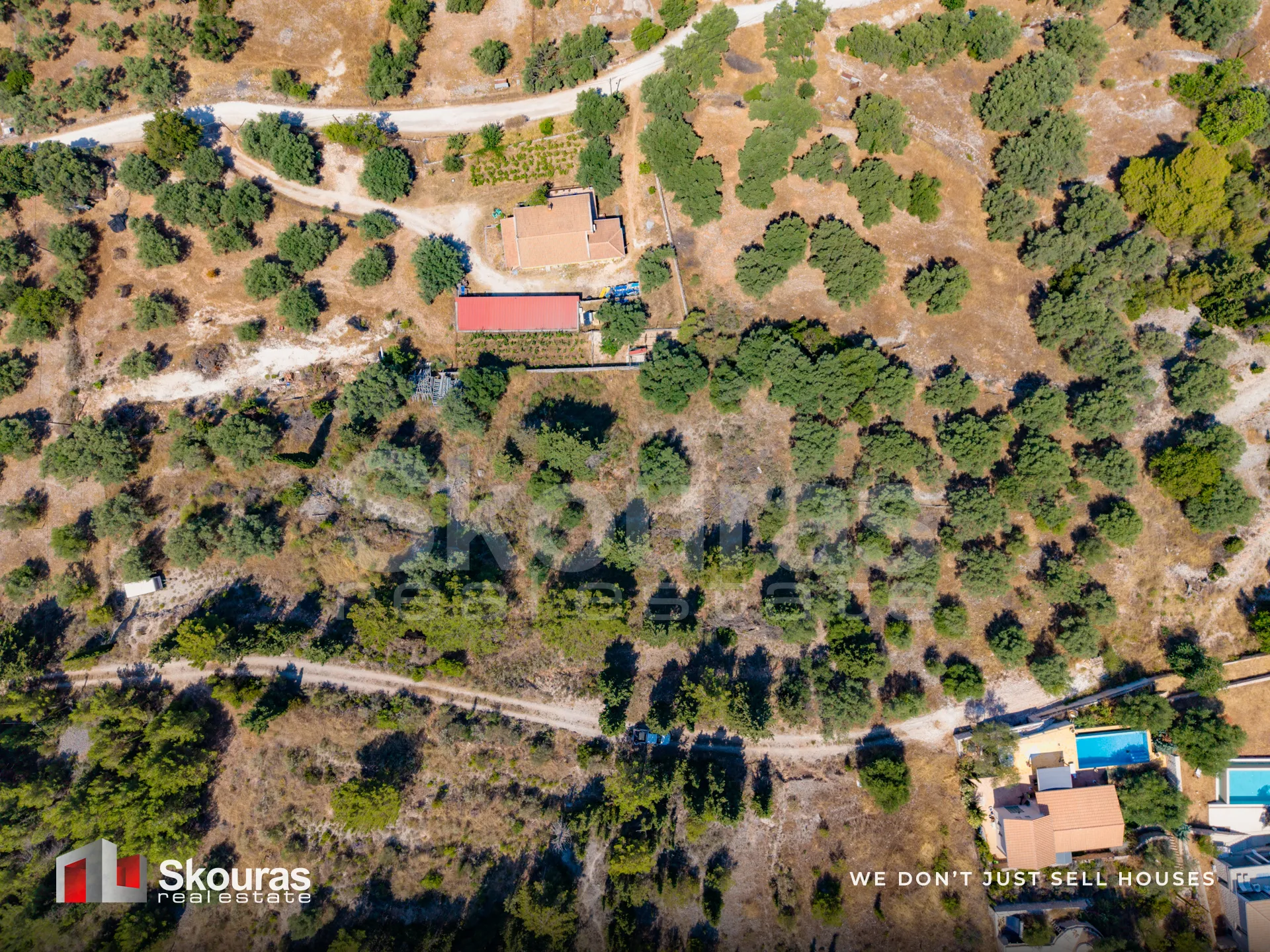 Land Parcel 8000m²  - 5