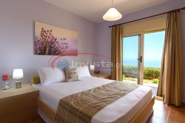Standalone residential building 375m²  - 4